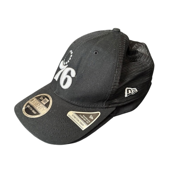 New Era Black and White 76 Cap - Picture 3 of 16